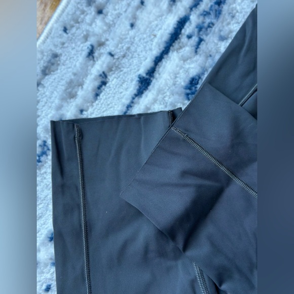 Lululemon Fast and Free Crop II - Picture 6 of 6